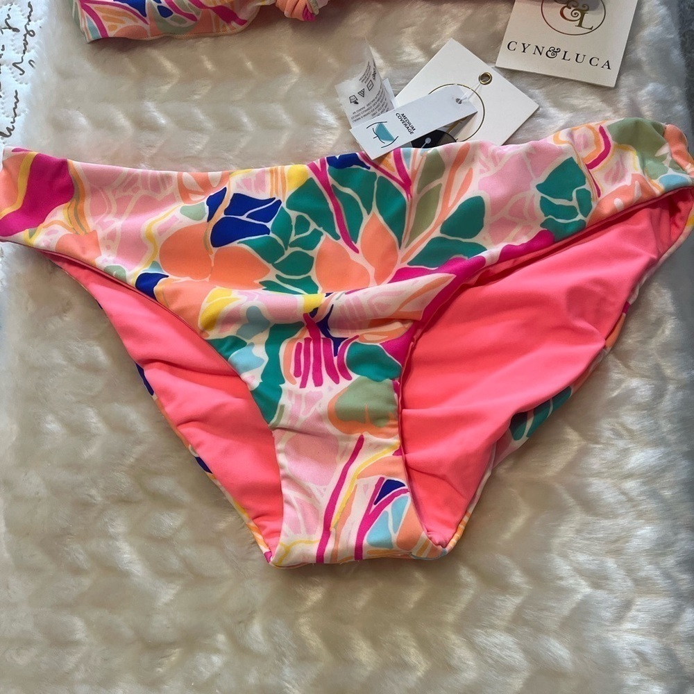 Can & Luca Tropical Peach Reversible Bikini Set Sz L NWT - Picture 2 of 5